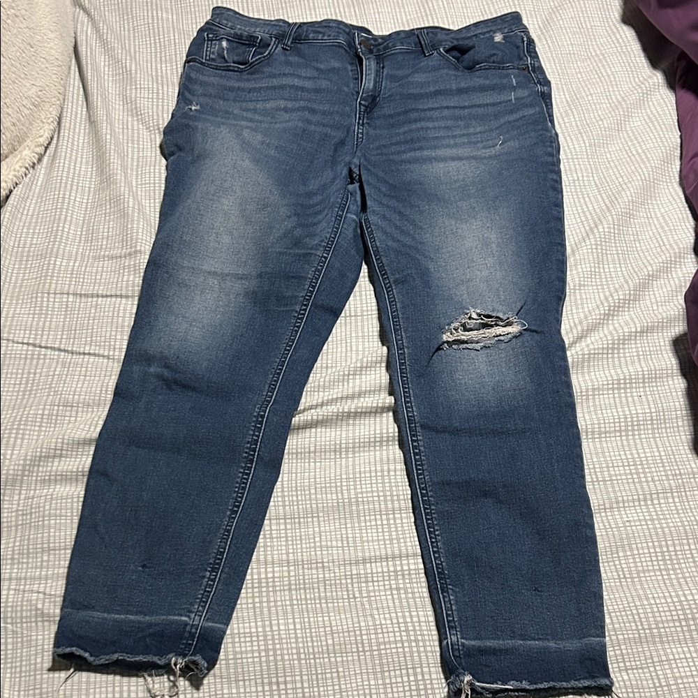 Old Navy Rockstar Super Skinny Ankle Jeans